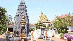 Cambodja Royal place tuk tuk